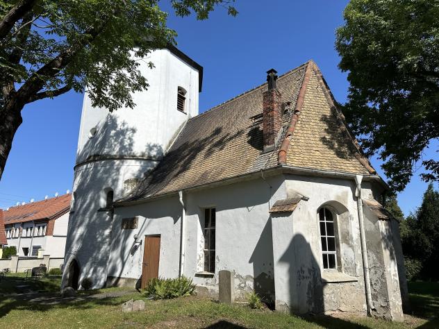 Die uralte Andreaskapelle in Leipzig-Knautnaundorf.