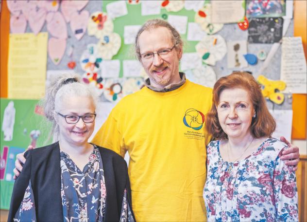 Interessenvertreter für Mitarbeiter (v. l.): Annette Herr (Verband evangelischer Kirchenmusiker), Olaf Reinhart (Berufsverband Gemeindepädagogik) und Sabine Koitzsch (Verband kirchlicher Mitarbeiter) wollen Arbeitsverhältnisse verbessern. Foto: Uwe Winkler Berufsverband, Annette Herr, Olaf Reinhart, Sabine Koitzsch