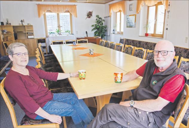 Geschlossene Gesellschaft: Die Hausleiter Helga und Gotthard Neumann mussten ihr christliches Freizeitzentrum Hüttstattmühle bei Marienberg Mitte März schließen. Alle sieben Mitarbeiter sind in Kurzarbeit. Foto: Jan Görner Helga und Gotthard Neumann, Hüttstattmühle, Ansprung, Herberge, christliches Freizeitheim, Corona, geschlossen