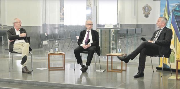 Weitgehend einig (v. l.): Prof. Dr. Jörg Barberowski, Dr. Horst Gorski und Prof. Dr. Rochus Leonhardt beim Forum in der Paulinerkirche Leipzig. Foto: Screenshot Paulinerkirche, Leipzig, Forum, Diskussion, Barberowski, Gorski, Leonhardt