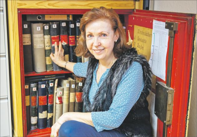 Sabine Koitzsch, Verwaltung, Kirchgemeinde, Kirchenbücher