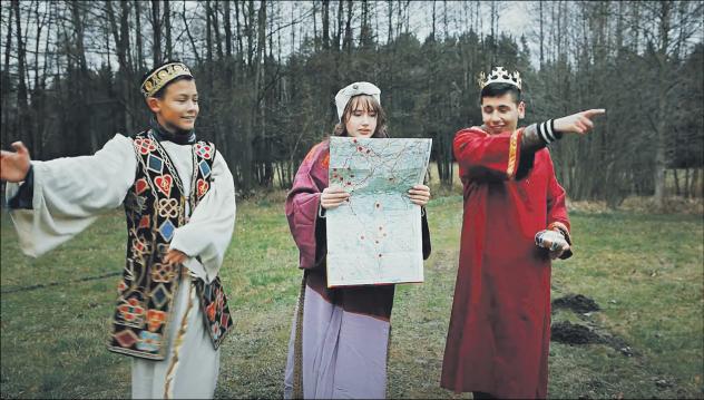 Die Heiligen drei Könige unterwegs nach Bethlehem. Der Kurzfilm des Stadtjugendpfarramtes Zwickau gewann einen Jurypreis. Foto: Screenshot Krippenspiel, Video, Heilige drei Könige