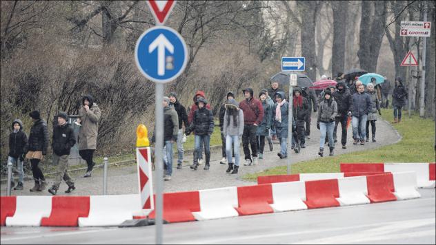 Zittau, Spaziergänger, Corona-Demonstrationen