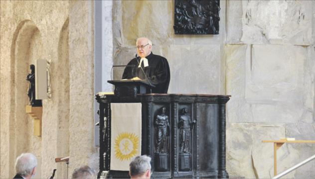 Landesbischof, Gedenken, Kanzel, Volker Kreß, Kreuzkirche, Dresden