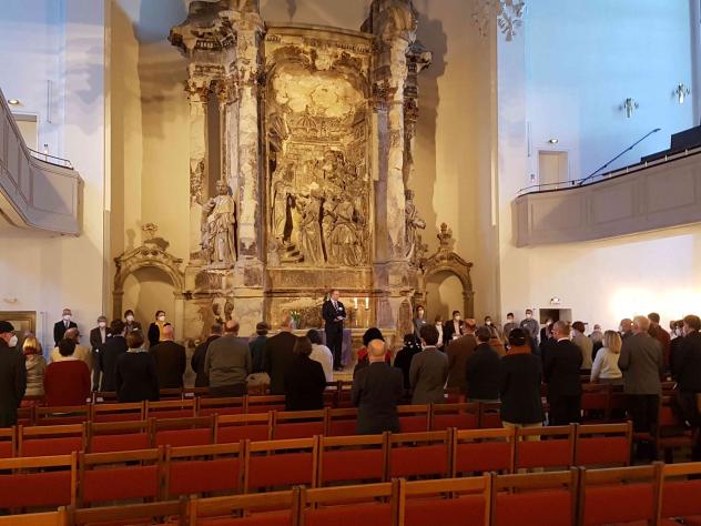 Gemeinsames Gebet in der Dreikönigskirche wegen der Taten sexualisierter Gewalt. Foto: Naumann Dreikönigskirche Gebet Dresden