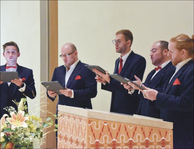 Die Sänger von Nobiles trugen mit dem Gewandhauschor in der Leipziger Propsteikirche Auszüge der neuen Bonhoeffer-Messe vor. Foto: D. Wanzek