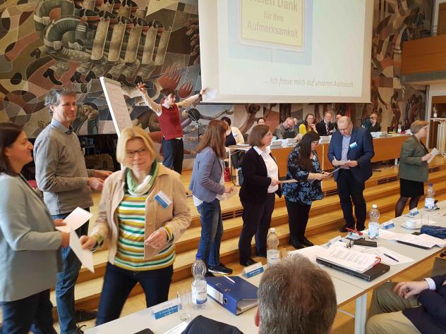 Sie leiten die Arbeitsgruppen der Synode für die acht Themenfelder. Foto: Uwe Naumann Sie leiten die Arbeitsgruppen der Synode für die acht Themenfelder. Foto: Uwe Naumann