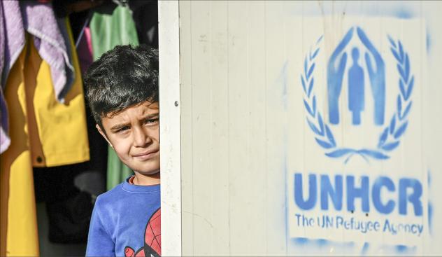 Flüchtlingscamps statt Zuhause: Vor allem Menschen, die in Camps zur Welt kommen, fehlen Dokumente. © kna-bild/Vatican Media/Romano Siciliani