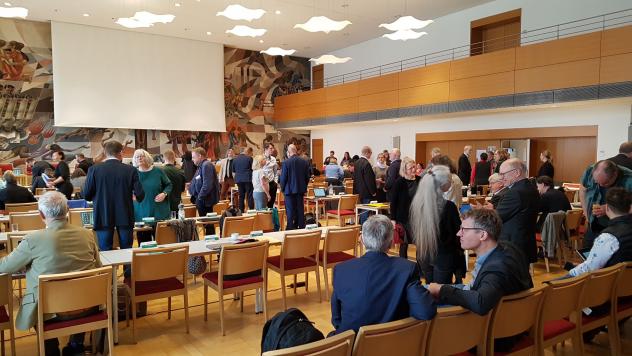 Die Landessynode setzt am Sonnabend ihre Frühjahrstagung fort. Foto: Naumann Die Landessynode setzt am Sonnabend ihre Frühjahrstagung fort. Foto: Naumann