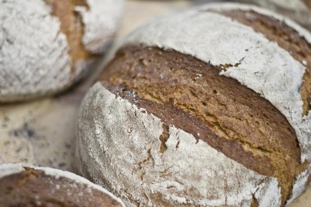 5.000 Brote – Konfirmanden backen Brot für die Welt