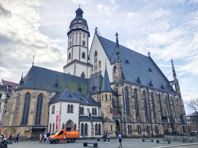 Die Thomaskirche Leipzig war Johann Sebastian Bachs Wirkungsstätte: Seine Amtszeit als Leipziger Thomaskantor begann am 30. Mai 1723. Die Feierlichkeiten starten am 21. März, dem 338. Geburtstag Bachs.