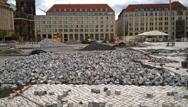 Dresden, Altmarkt, Gedenkort, Erinnerungsstele, Luftangriffe, Zweiter Weltkrieg, Bombardierung