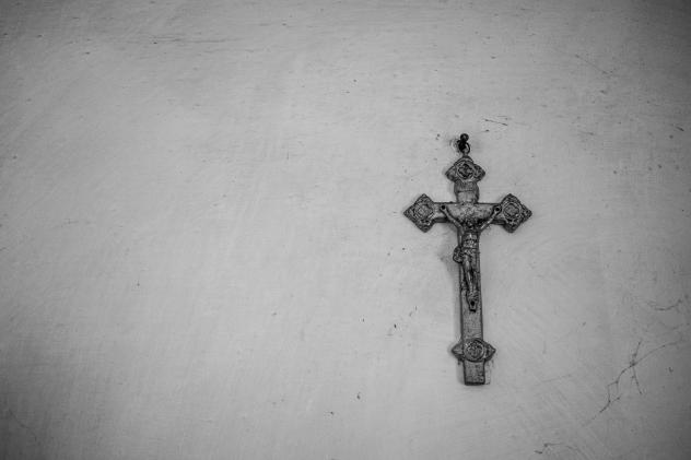 In Bayern dürfen religiöse Symbole wie das Kreuz in den Eingangsbereichen von Dienstgebäuden hängenbleiben