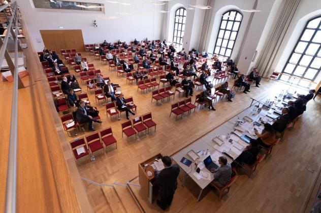 Beratung der Landessynode im Frühjahr 2022 im Dresdner Haus der Kirche.