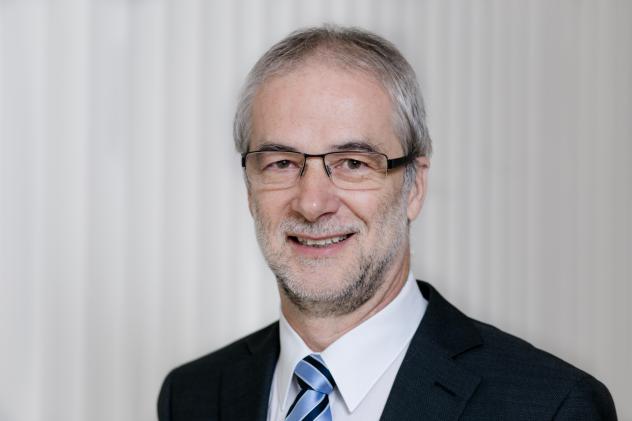 Oberkirchenrat Frank del Chin