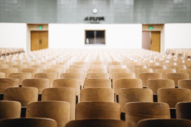 Weniger Theologiestudierende an deutschen Unis