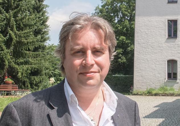 Tobias Petzoldt Tobias Petzoldt