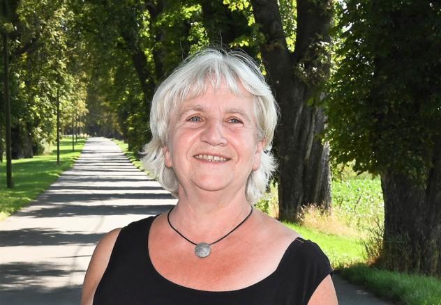 Brigitte Schleinitz ist Pfarrerin im Ruhestand und wohnt in Radebeul. Brigitte Schleinitz ist Pfarrerin im Ruhestand und wohnt in Radebeul.