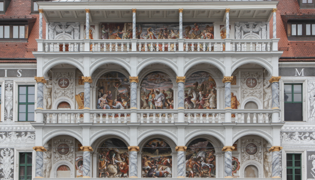 Ulfrid Kleinert (Hrsg.): Biblische Farbenpracht – Die Bilder an der Loggia des Dresdner Schlosses«. Notschriften-Verlag Radebeul. 88 S., 16,90 Euro.