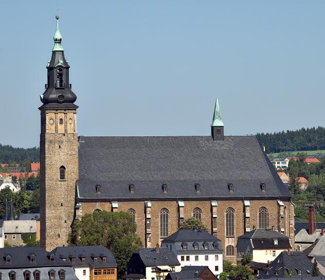 Auch die St.-Wolfgangs-Kirche in Schneeberg kann man zwischen 14:00 bis 17.00 Uhr besichtigen und den Turm besteigen.