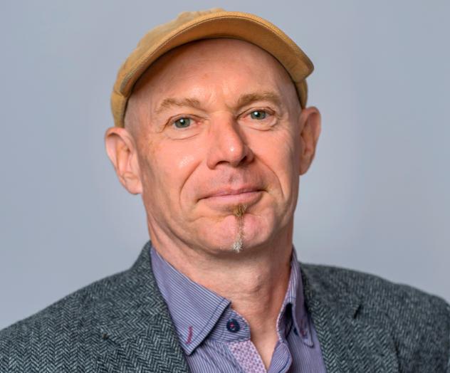 Lars Schwenzer ist Referent für Theater- und Spielpädagogik am Landesjugendpfarramt. Foto: Landesjugendpfarramt Lars Schwenzer Theaterpädagoge