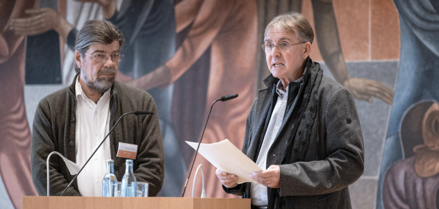 Leidvolle Erfahrungen: Ralf Werner Froelich (l.) und Matthias Oberst sprachen am Samstag vor der Landessynode in Dresden über Missbrauch durch Diakon Ströer. © Walter A. Müller-Wähner/EVLKS