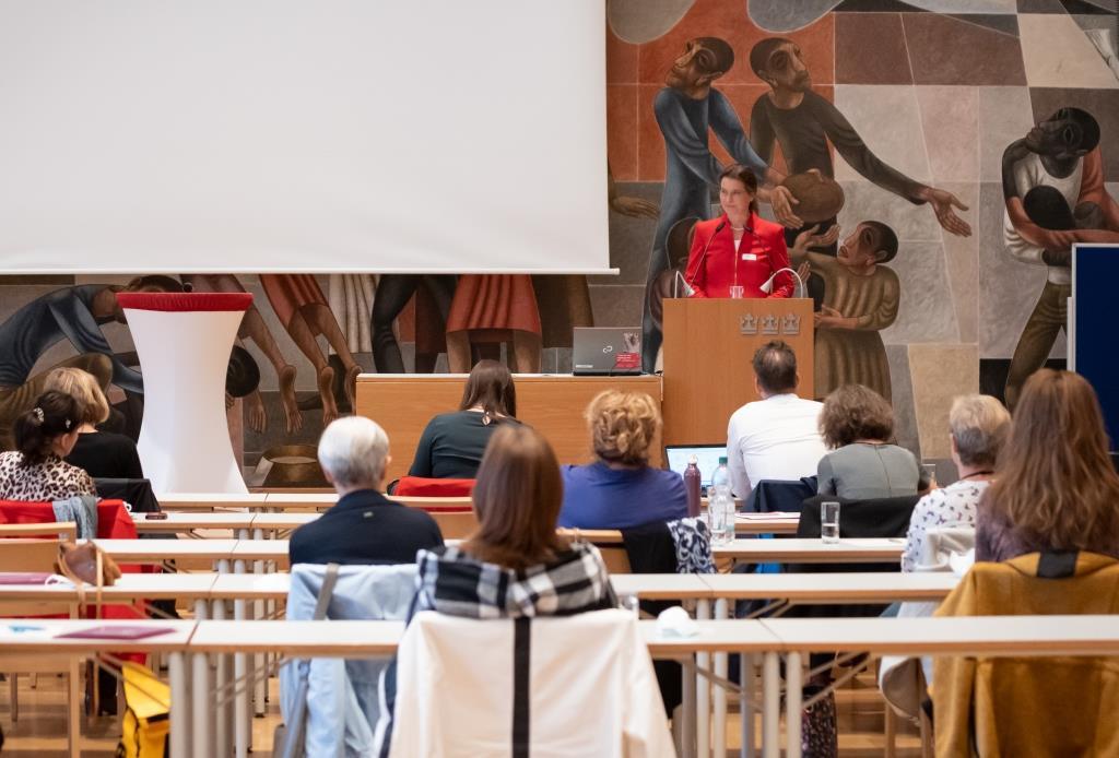 Frauenkonferenz im Dreikönigsforum Dresden © Frauenarbeit/I.Richter