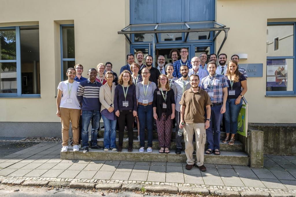 Teilnehmer der Summer school mit Gästen aus Israel – unter ihnen der Leipziger Theologen Alexander Deeg und Rabbiner Shabtai Rappaport / © T. Klitzsch