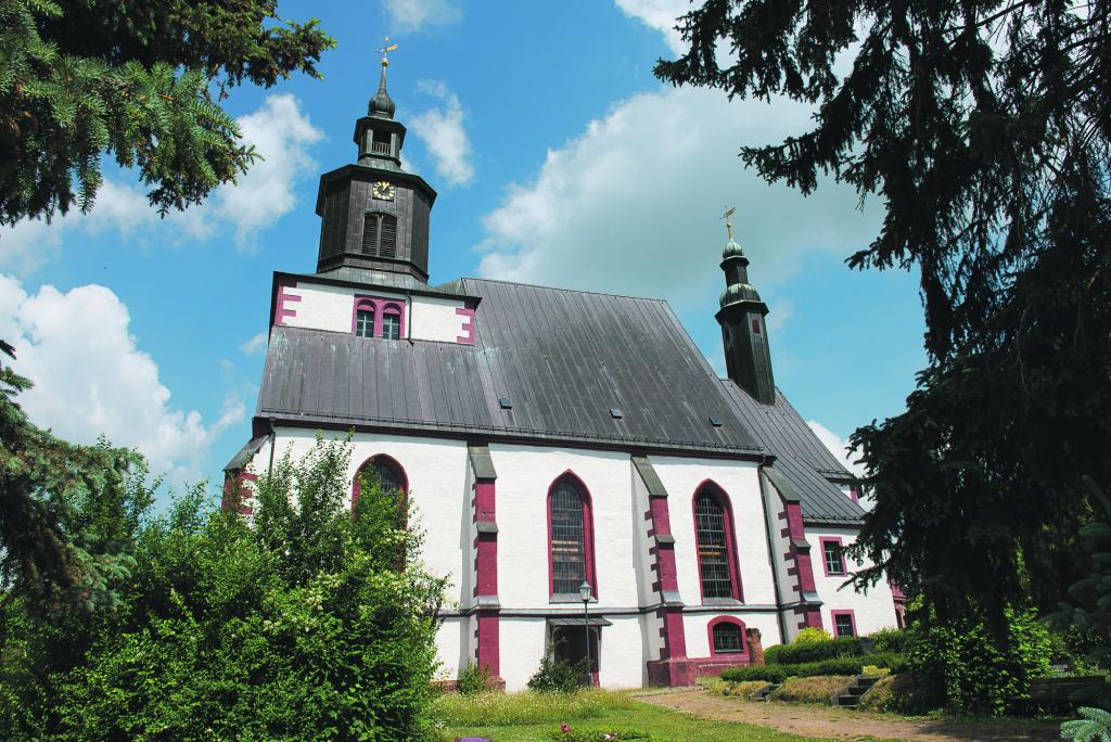 Eine Leserzuschrift informierte die Redaktion über die Kirche Dorfkirche Seelitz. Das Gotteshaus in Mittelsachsen wurde am Ende des Zweiten Weltkriegs zerstört. Dennoch konnte es wieder restauriert werden. © Thomas Barth