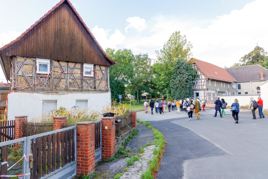 Die meisten Häuser in Pödelwitz sind verwaist. © Uwe Winkler