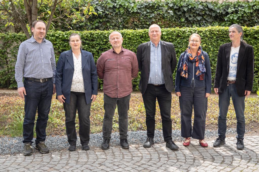ARK-Dienstnehmer-Vertreter (v. l.): Ludwig Lehmann, Birgit Schwertfeger, Thomas Thiel, Stephan Däßler, Birgit Tschainer, Thomas Neumeister © EVLKS