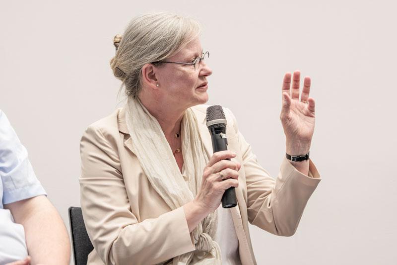 Christina Neuß ist Leitende Archivarin der EKM. © Uwe Winkler