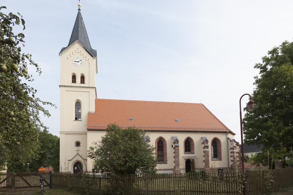 Seit 2005 wird die Kirche Großpötzschau vor allem durch den Förderverein saniert und wiederbelebt.