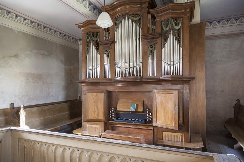 Die Poppe-Orgel wurde 1996 aus der Kirche in eine benachbarte Scheune ausgelagert und vor wenigen Wochen restauriert wieder eingeweiht. Foto: Jan Adler
