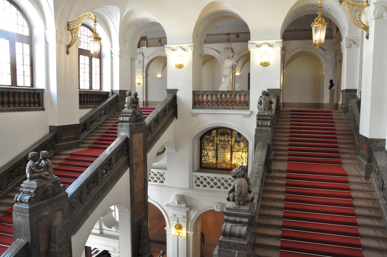 Treppenaufgang im Neuen Rathaus © Stadt Leipzig