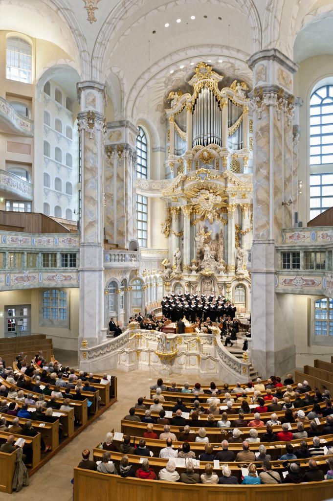 Konzertatmosphäre in der Dresdner Frauenkirche.