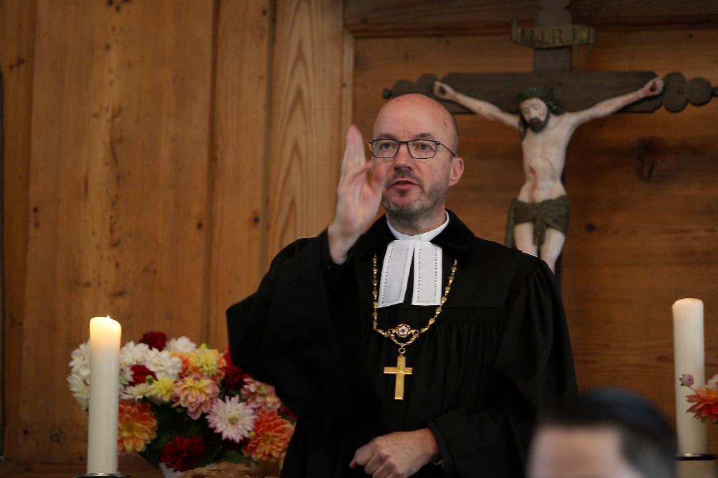 Bischof Bilz predigte in der Kirche Papstdorf in der Sächsischen Schweiz. © Daniel Förster