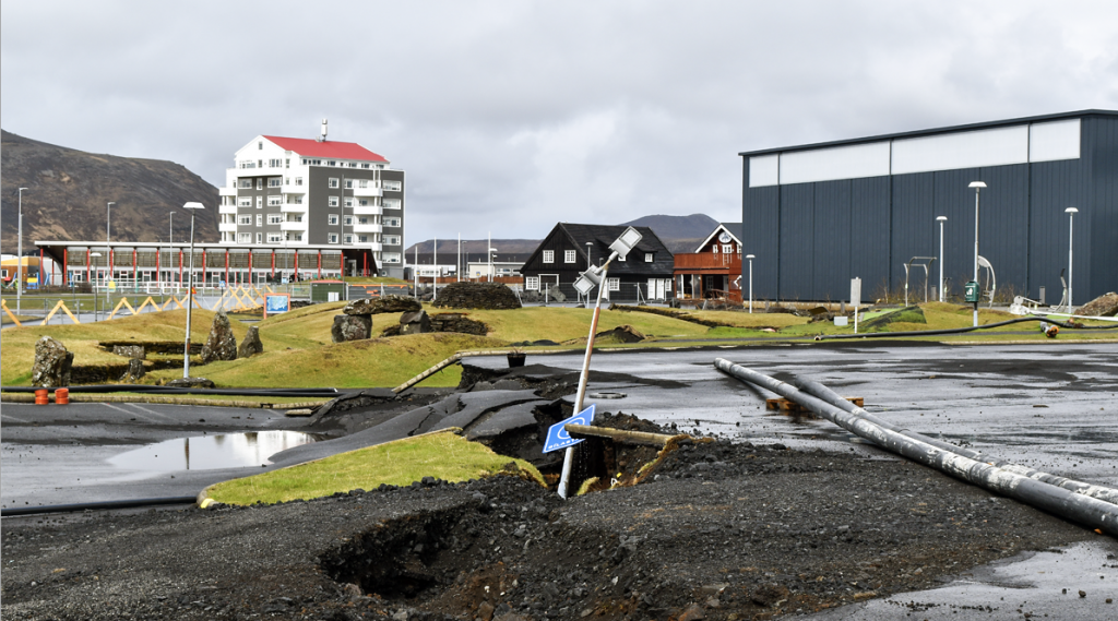 Auf eigene Gefahr: Die meisten Bewohner haben Grindavík verlassen. Etwa 100 sind geblieben. © Susann Eberlein