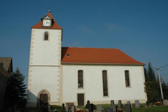 So sah die Kirche Tellschütz nach der Restaurierung 1997 und bis zum Brand am 10. Januar 2015 aus.