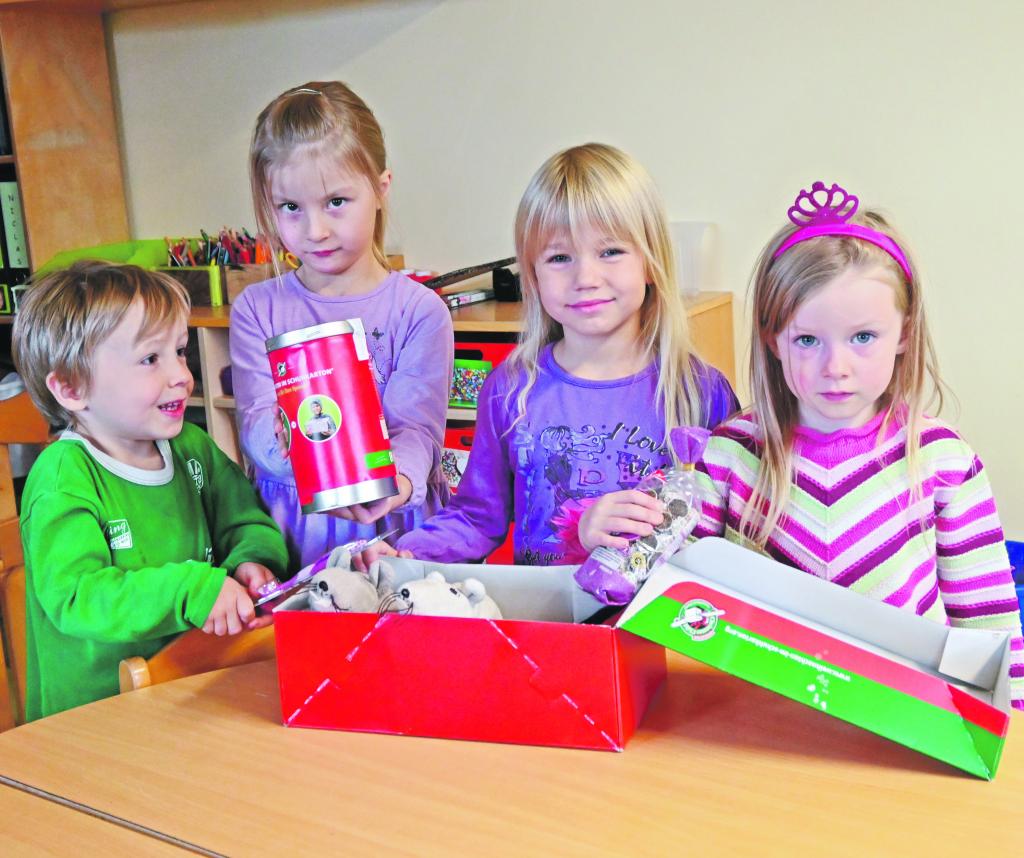 Schuhkarton, Kindergarten, Kinder, Helfen, Weihnachten