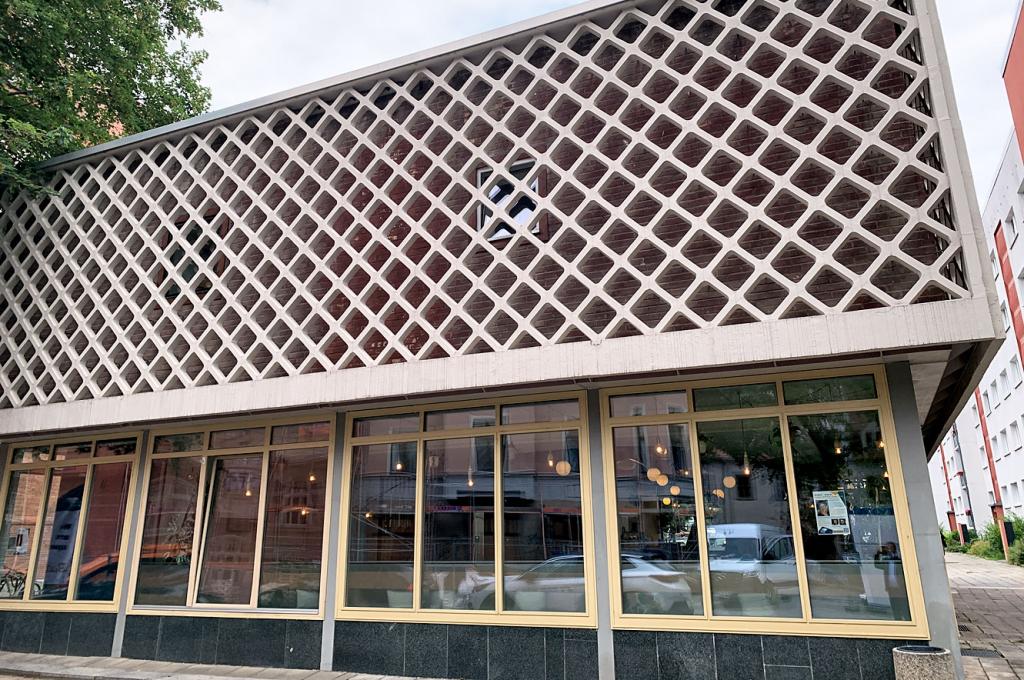 Sinnvoll angelegt: Seinen Gewinn hat Lukas Gotter in eine Stiftung gesteckt. Das Lichthaus mitten in Halle ist ein Projekt und Sitz von »Gemeinsam für Halle«. © Willi Wild