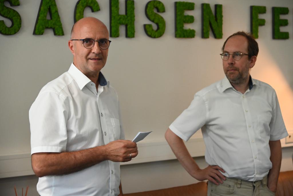 Holger Treutmann und Dr. Jochen Kinder (r.) © Steffen Giersch 