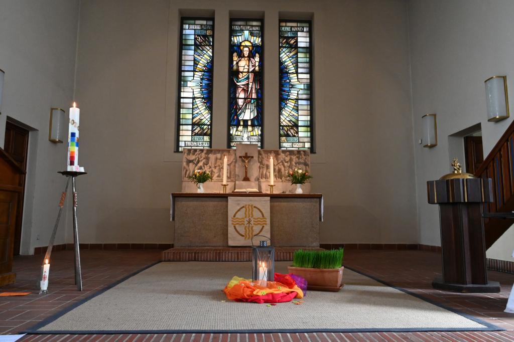 Ostern, Corona, Dresden, Thomaskirche, Altarraum