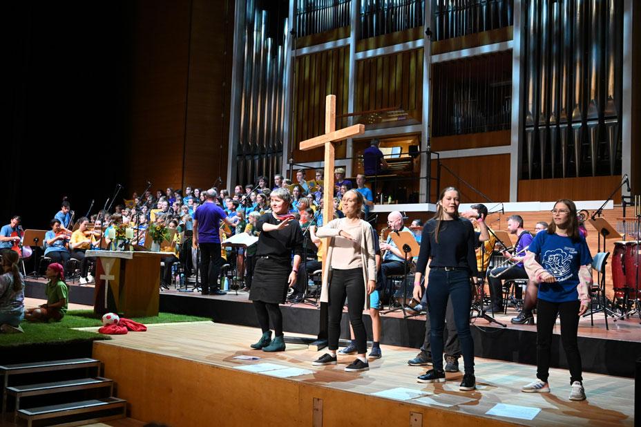 Abschlussgottesdienst mit Uraufführung des Musicals, für das die Kurrenden intensiv geprobt und ihre Lieder einstudiert haben. © Steffen Giersch