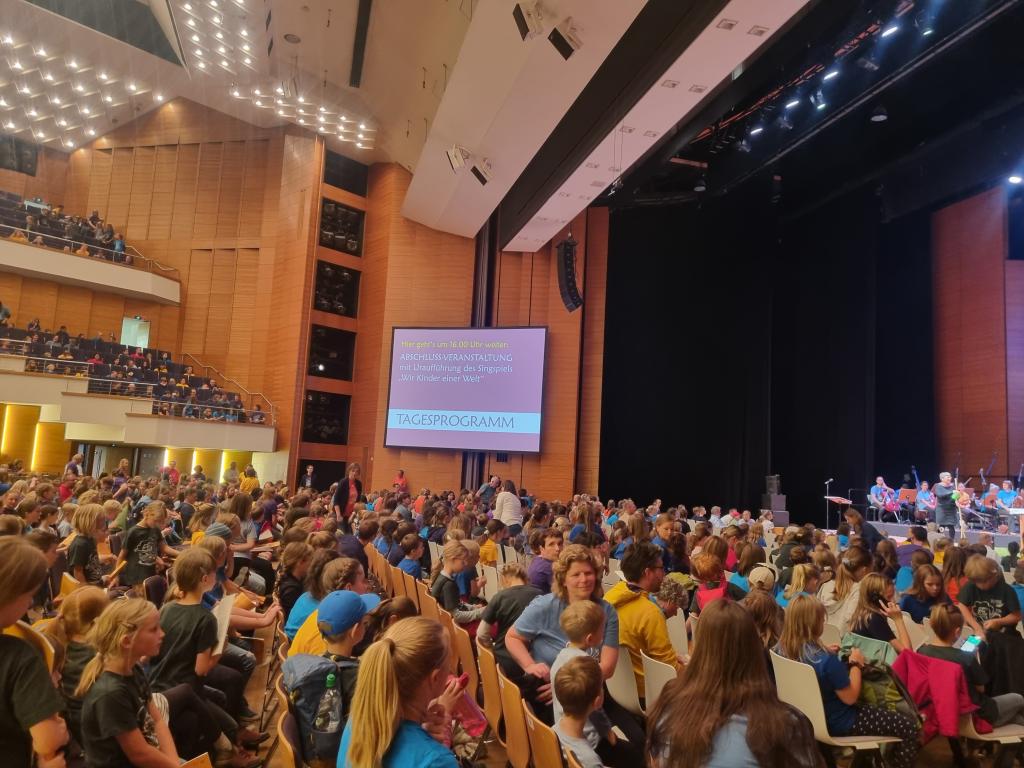 Abschlussgottesdienst mit Uraufführung des Musicals, für das die Kurrenden intensiv geprobt und ihre Lieder einstudiert haben. © Karola Richter 