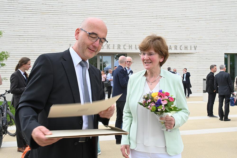 Eröffnung Archiv Landeskirche Sachsen Landeskirchenarchiv Dresden Coschütz Geschichte Genealogie Kirchenbücher