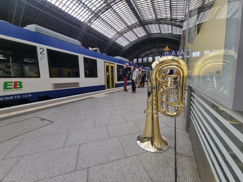 Posaunenchormusik wird es am Bahnsteig vor Abfahrt in Leipzig geben © Karola Richter 