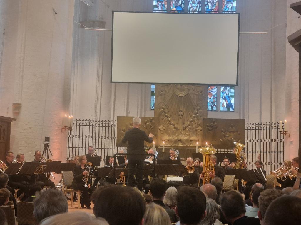 MVSICA BRASS und esbrasso spielen gemeinsam am Samstagabend in der Hauptkirche St. Katharinen  © Karola Richter 