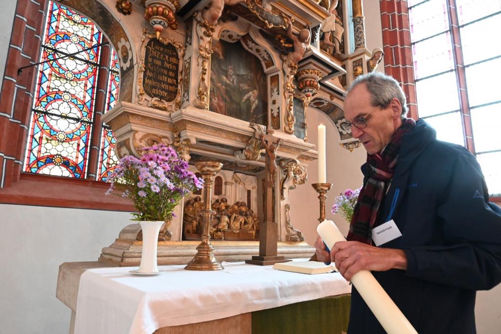 Altar Kerzen Kirche © Steffen Giersch