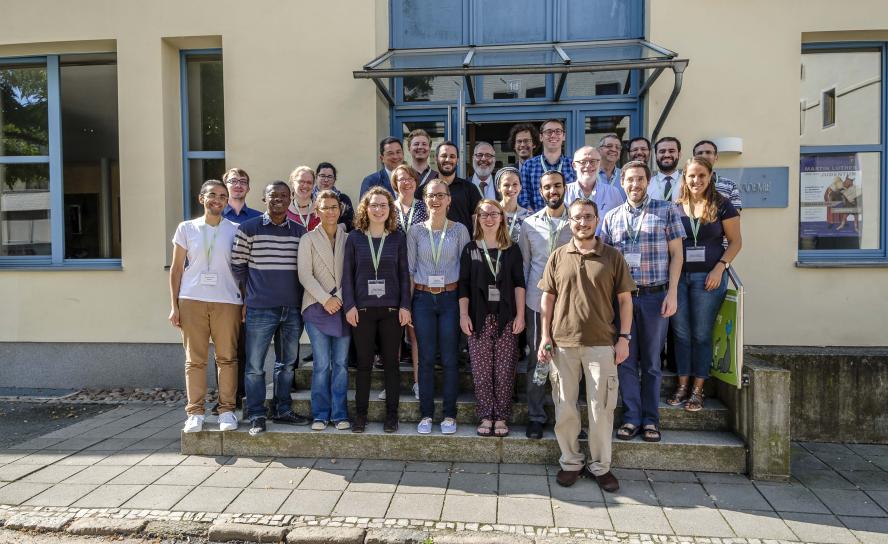 Teilnehmer der Summer school mit Gästen aus Israel – unter ihnen der Leipziger Theologen Alexander Deeg und Rabbiner Shabtai Rappaport / © T. Klitzsch